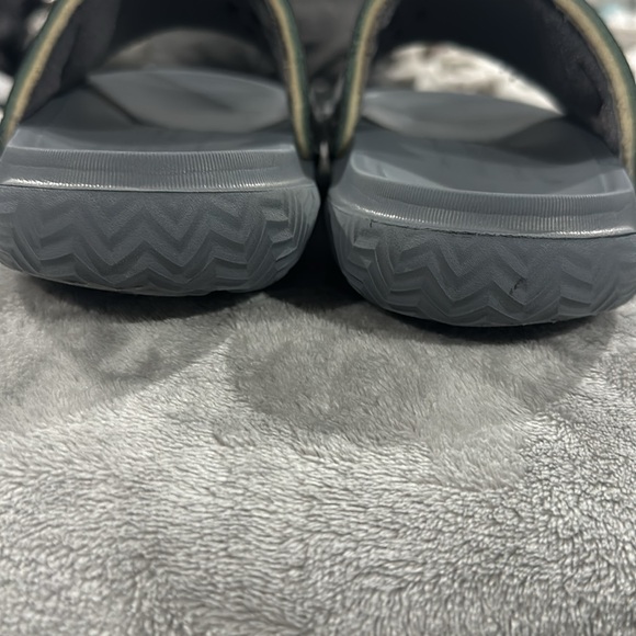 😎🩶JORDAN RUBBER SLIDES🩶😎 - Picture 5 of 7